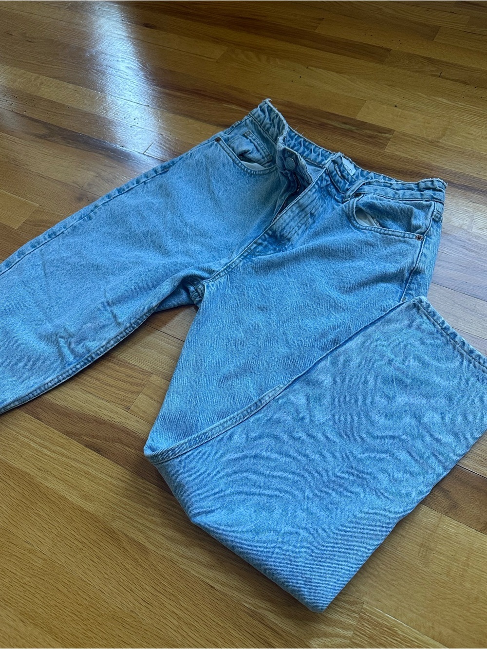 Light Wash High-Rise Relaxed Fit Jeans